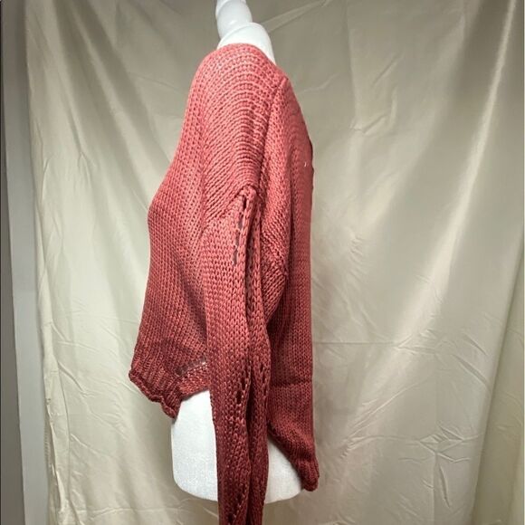 Miracle high low distressed sweater w/ back detail - Picture 6 of 7